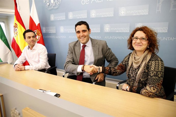 Alonso y Teruel cierran el acuerdo para celebrar el congreso de celiácos