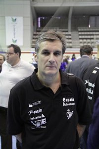 Balonmano/Selección (F).- Jorge Dueñas: "No entiendo a los árbitros"