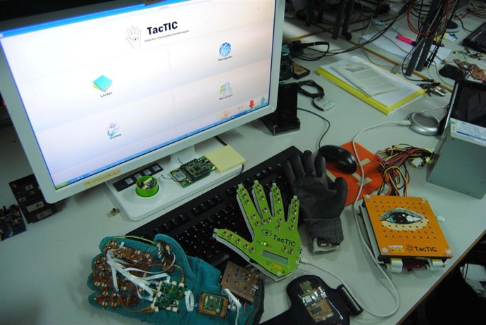 Sistema de navegación por internet para sordociegos