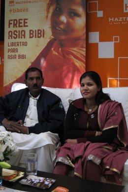 Marido e hija de Asia Bibi