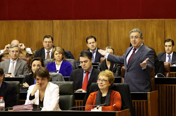 Zoido, durante su debate parlamentario con Griñán