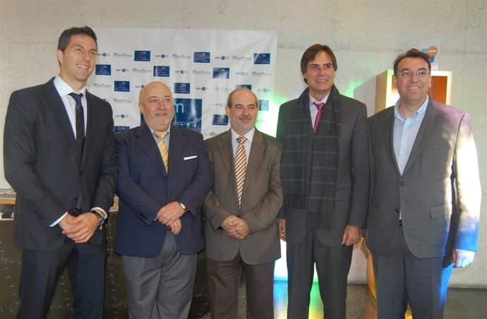 Francisco Artacho, Damián Caneda y Arturo Bernal en unas jornadas en Málaga