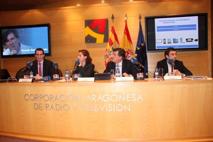 Una de las sesiones del V Seminario Radio y Red de Aragón Radio