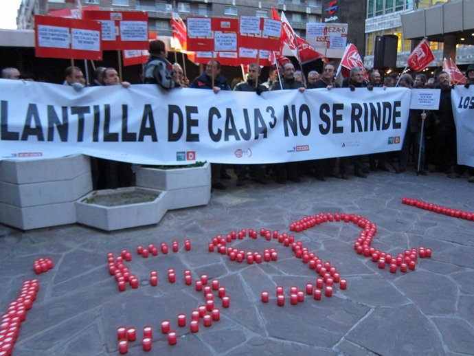Protesta de los trabajadores de Caja3 en Zaragoza