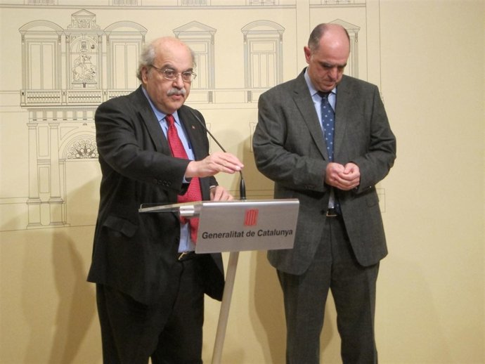 El conseller de Economía, A. Mas-Colell y rector de la URV, X.Grau