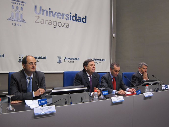 Presentación de las becas Santander en la UZ.