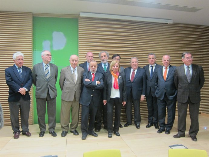 Defensores del Pueblo reunidos en Oviedo. 