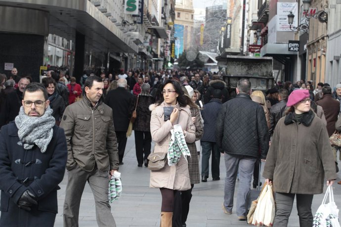 La población valenciana aumenta un 20,4% en una década