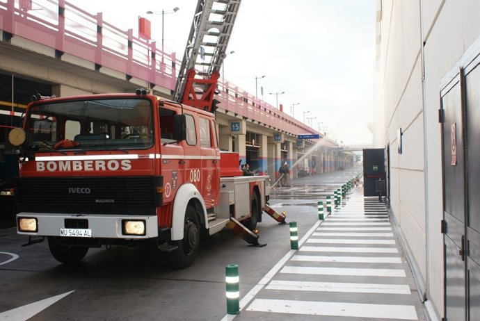 Nueva Condomina prueba con éxito su plan de seguridad con simulacro de incendio