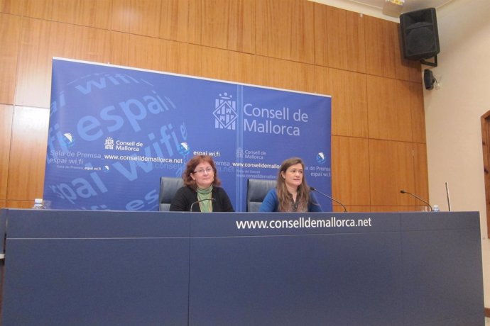 Mercedes Garrido y Magdalena Palou