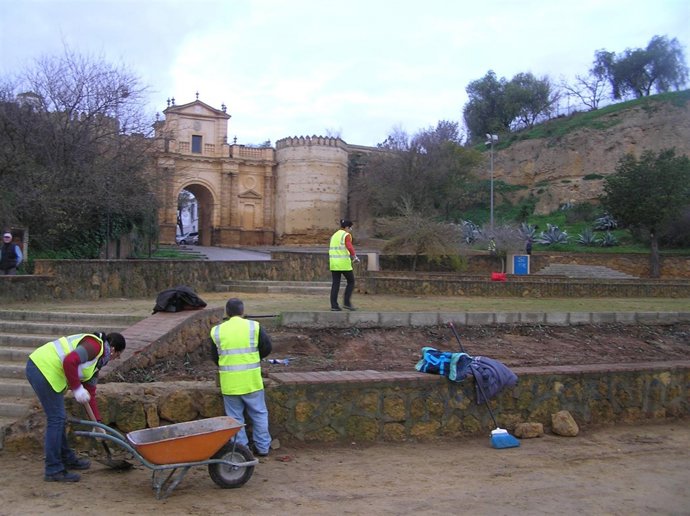 Obras en la Puerta de Córdoba.