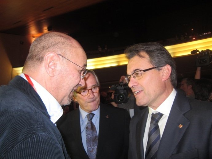 El secretario general de CC.OO. J.C.Gallego y el presidente A.Mas