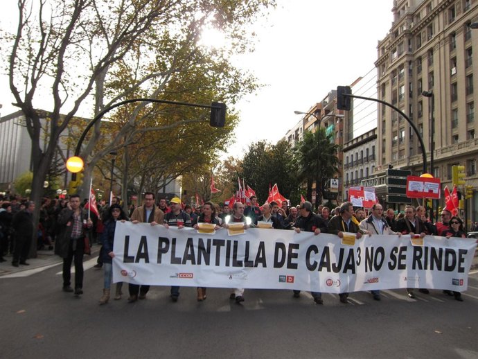 Manifestación de los trabajadores de Caja3 en Zaragoza