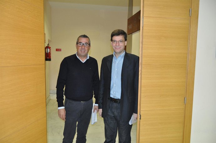 Gómez y Muñoz antes de la rueda de prensa en Sevilla