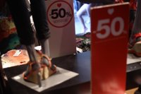 UGT critica que se haya aumentado a 10 los días festivos que podrán abrir los comercios porque "se rompe el consenso"