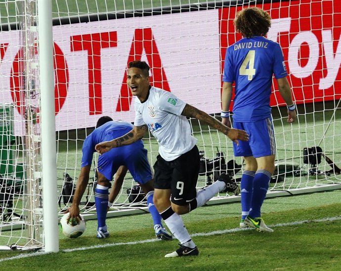 Guerrero celebra un gol del Corinthians ante el Chelsea