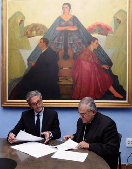 Firma del convenio entre Diputación y Obispado