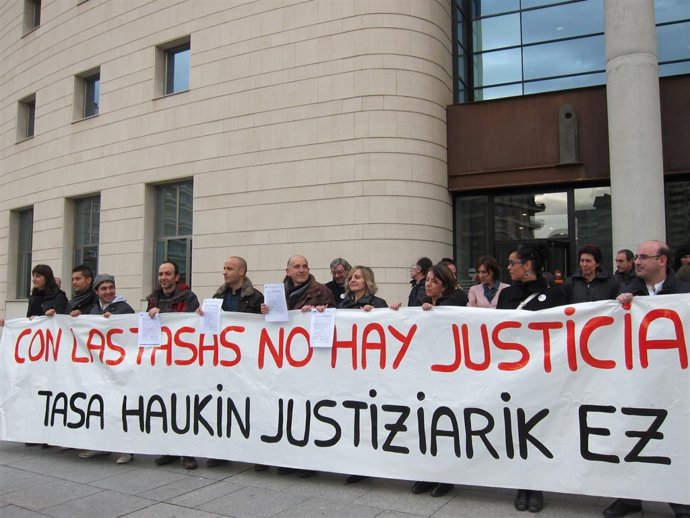 Funcionarios de la Administración de Justicia contra la ley de tasas.