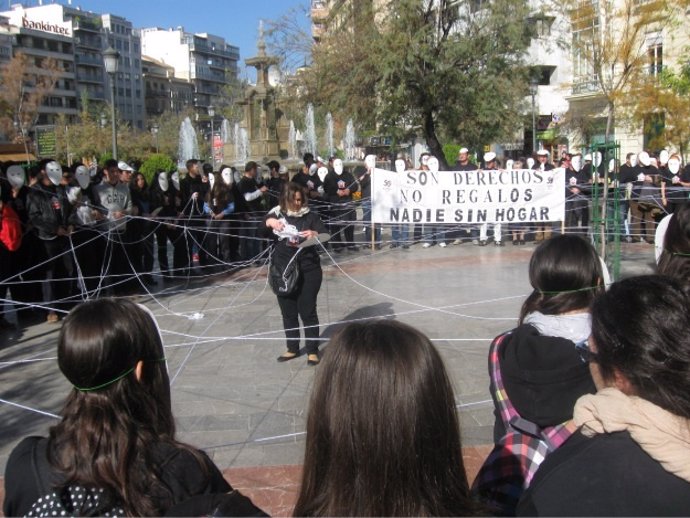 Flashmob de Cáritas en Granada por las personas sin hogar