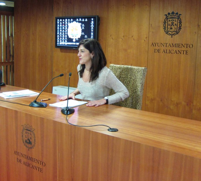 Marta García Romeu en rueda de prensa