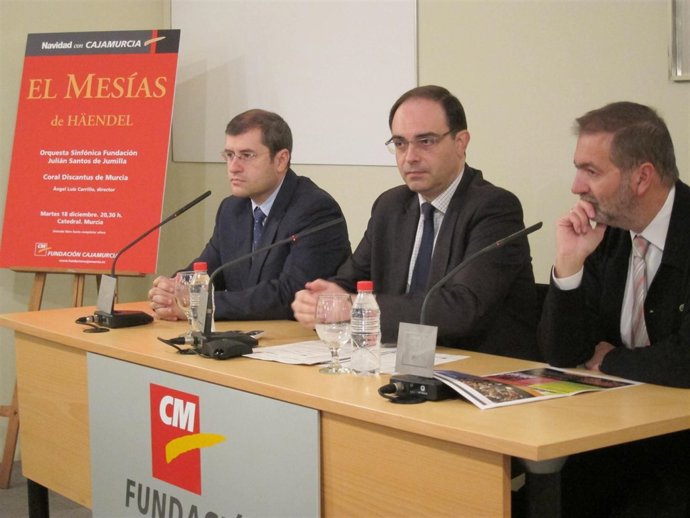 Carrillo, Martínez y Riera, en la rueda de prensa