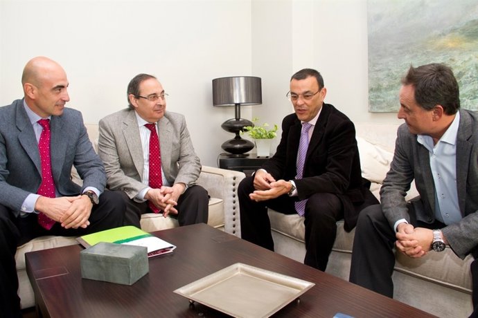 El presidente de la Diputación, Ignacio Caraballo, y Manuel García Izquierdo.