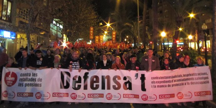 Manifestación contra los recortes en las pensiones en Alicante