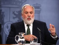 Cañete ve "muy lesiva" para la flota española la propuesta inicial de Bruselas para el reparto de la pesca en 2013