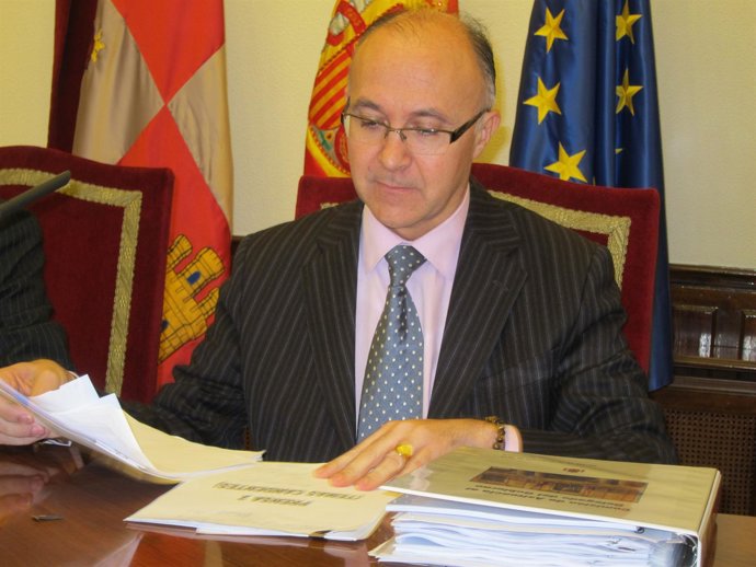  El Delegado Del Gobierno,  Ramiro Ruiz Medrano