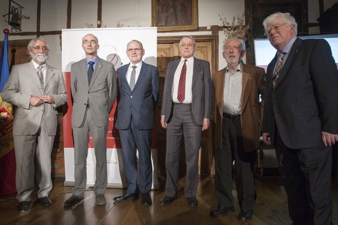 Premios Internacionales Ramon Llull