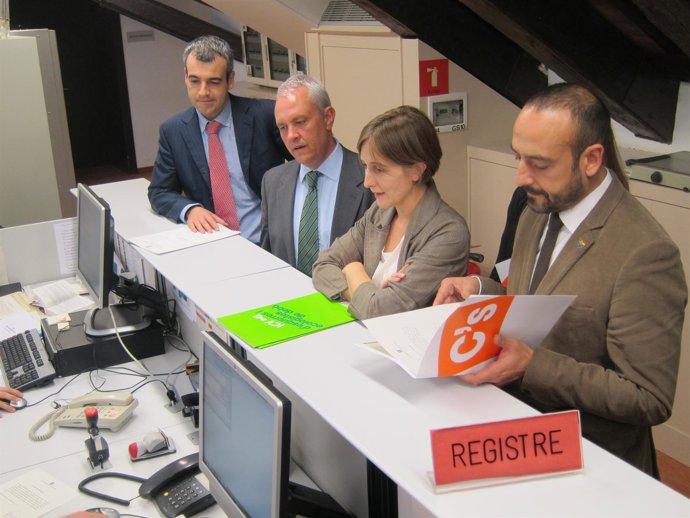 PSC, PP, ICV-EUIA Y C's REGISTRAN PETICIÓN PARA REABRIR COMISIONES CAJAS Y SALUD