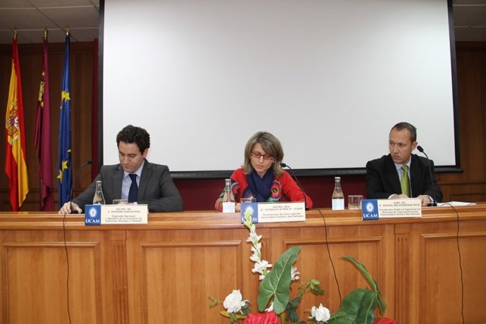 Teodoro García, Estrella Núñez, y Rafael Melendreras