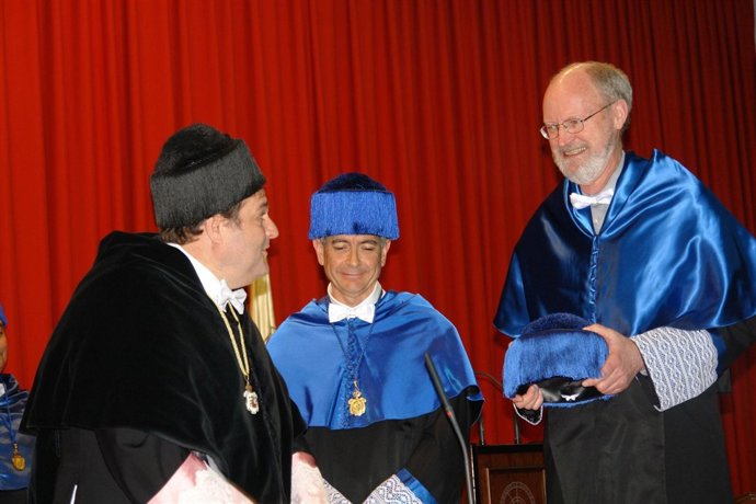 La Universidad de Huelva nombra a Robert H. Grubbs Doctor Honoris Causa. 