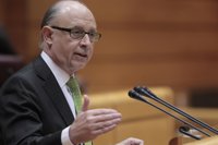 Economía.- Montoro dice que el Real Decreto de Cataluña para gravar los depósitos bancarios sería inconstitucional