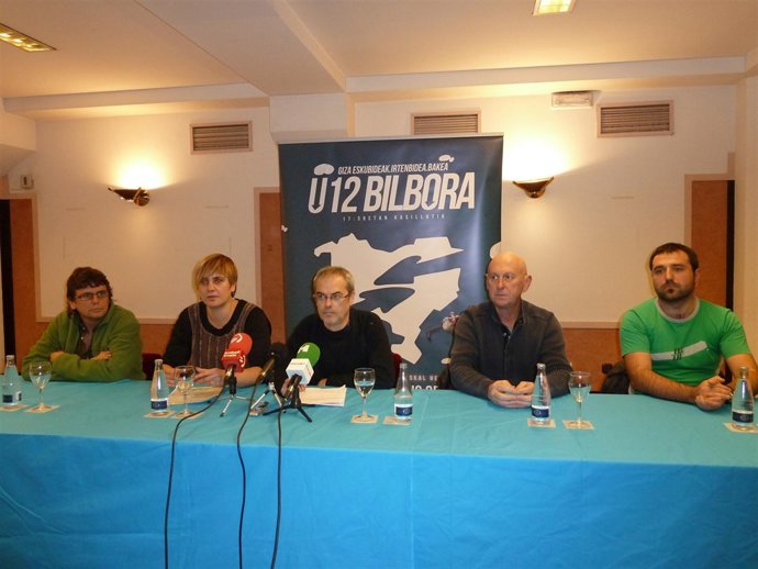 Ainhoa Etxaide de LAB y Josu Zalbidea de STEE-EILAS