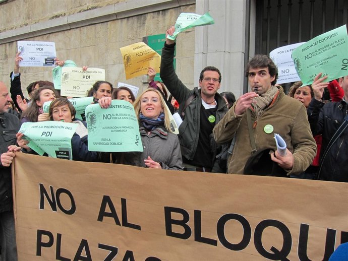 Protesta de profesores ayudantes doctores