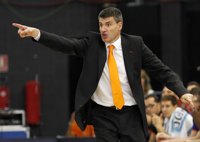 Baloncesto.- Perasovic (Valencia Basket): "Debemos ir a todos los campos a intentar ganar"