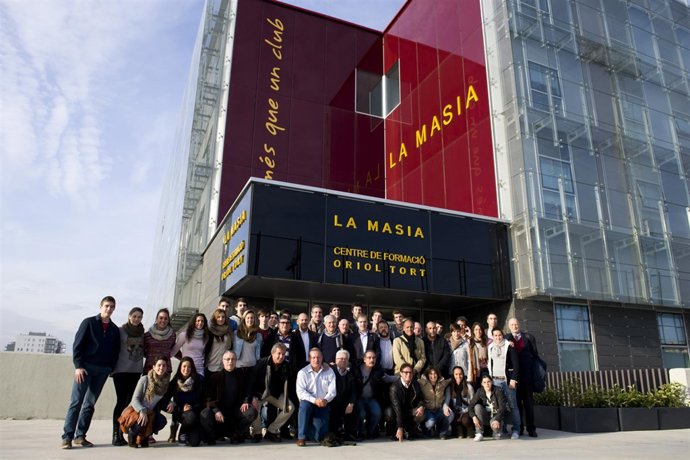 La Fundación FC Barcelona reparte regalos a 350 niños tutelados