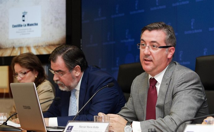  El Consejero De Educación, Cultura Y Deportes