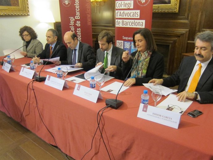 J. Sánchez y P. Yúfera del Icab presentan propuestas para regular desahucios