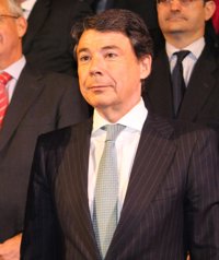 González: "Si los directores (de los centros de salud) que así lo consideren quieren dimitir, bienvenido sea"