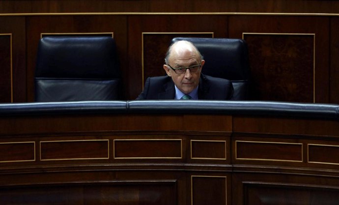 El ministro de Hacienda, Cristóbal Montoro, en el Congreso
