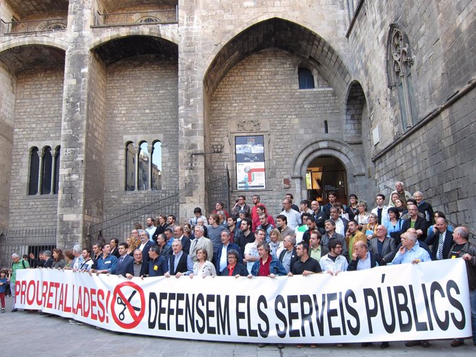 Protesta Entidades Por Los Recortes Sociales En Catalunya