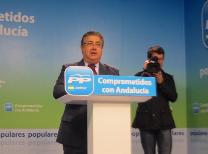 El presidente del PP-A, Juan Ignacio Zoido, hoy en rueda de prensa