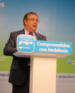 El presidente del PP-A, Juan Ignacio Zoido, hoy en rueda de prensa