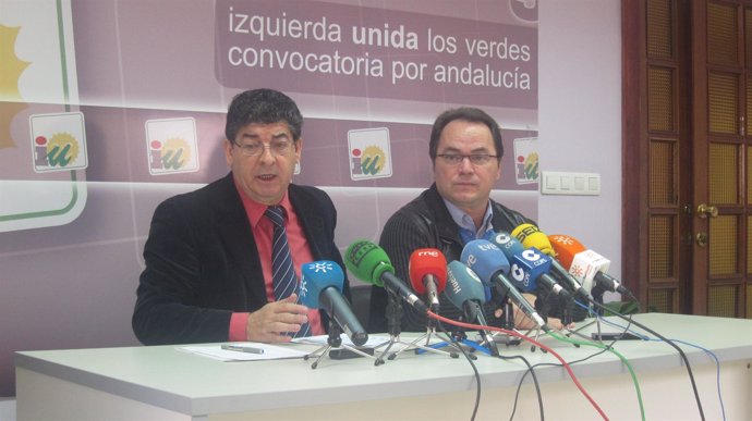 El coordinador regional de IULV-CA, Diego Valderas, en Huelva.
