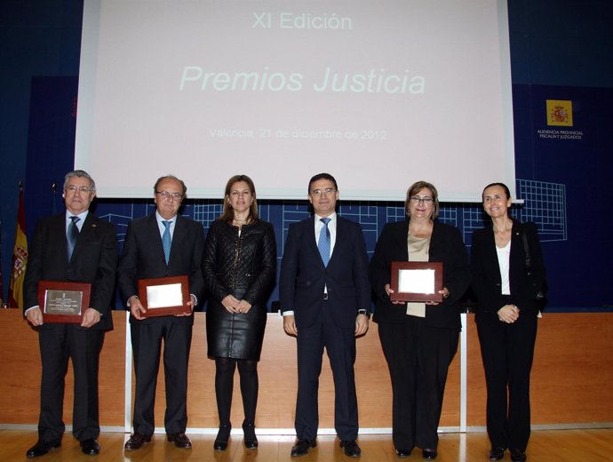Castellano, De León, De la Oliva, y los premiados