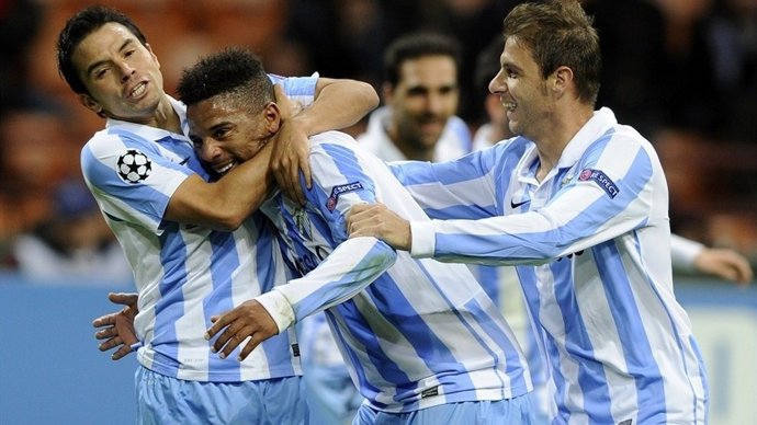 El Málaga celebra el pase a octavos