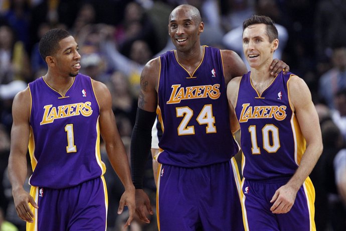 Morris, Bryant y Nash, Los Angeles Lakers