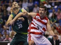 Baloncesto.- Unicaja homenajea a Carlos Jiménez antes de enfrentarse al FC Barcelona Regal